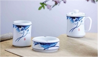 和衷共濟(jì)（青花啞光臺(tái)面杯三件套）