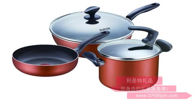 火紅點(diǎn)豪華三件套T1232T.jpg 火紅點(diǎn)豪華三件套T1232T.jpg